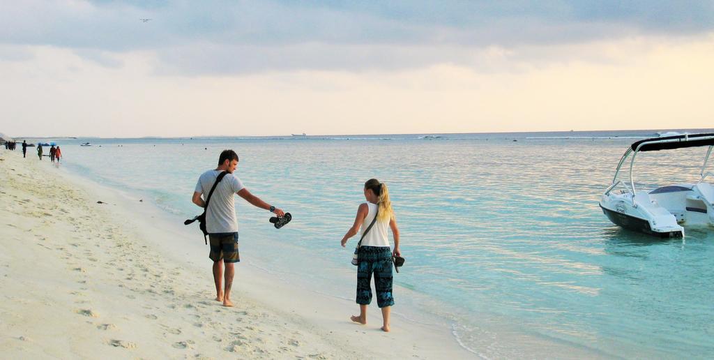 Planktons Beach Hotel Hulhumale Exterior photo