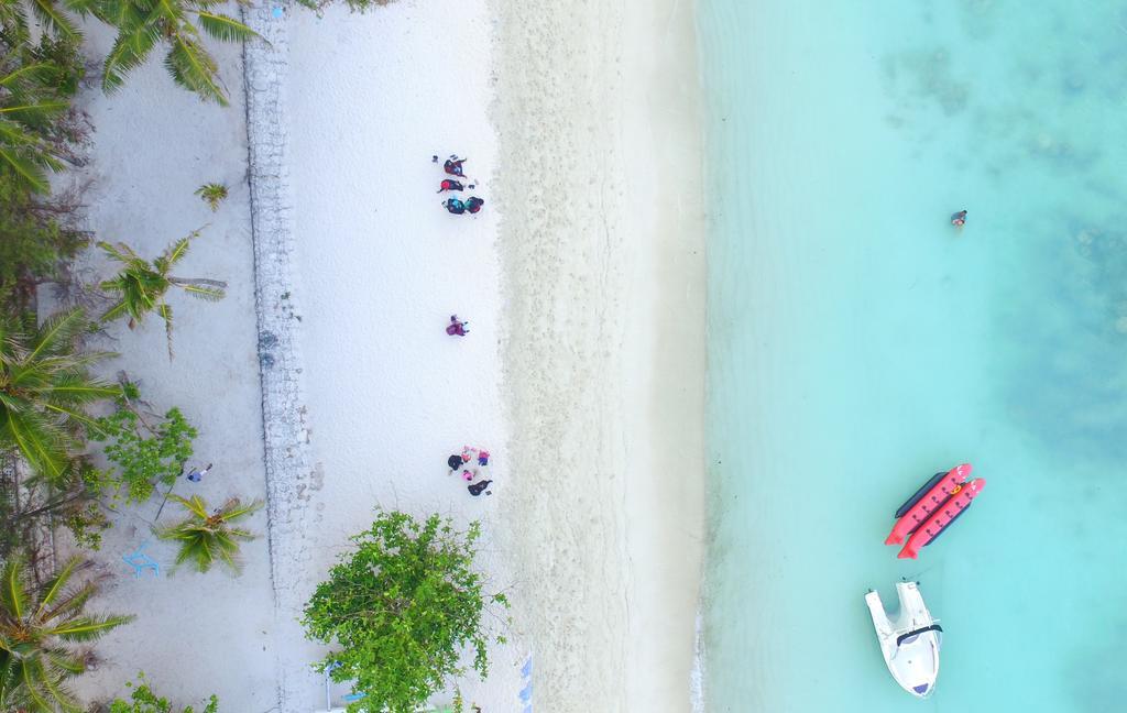 Planktons Beach Hotel Hulhumale Exterior photo