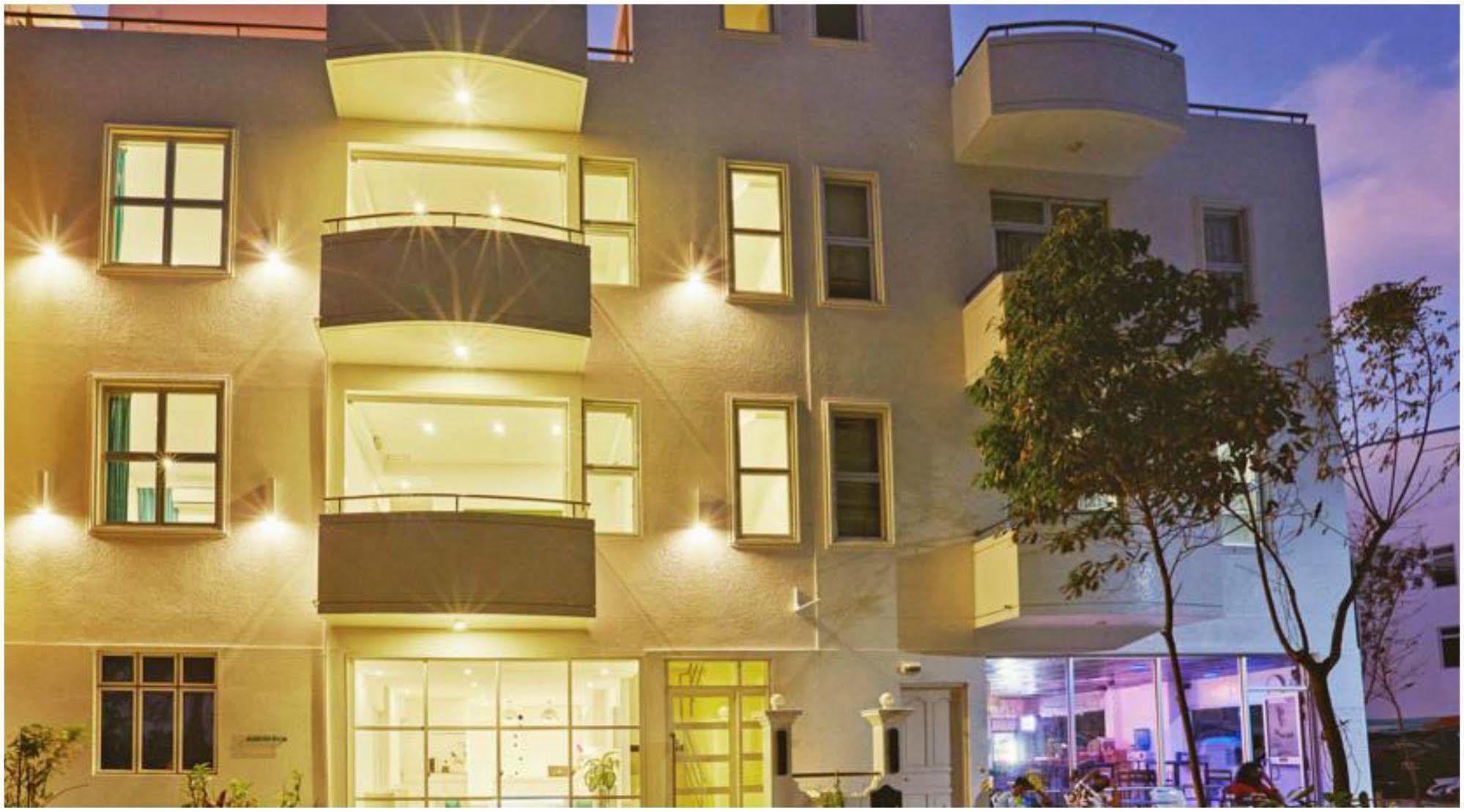 Planktons Beach Hotel Hulhumale Exterior photo